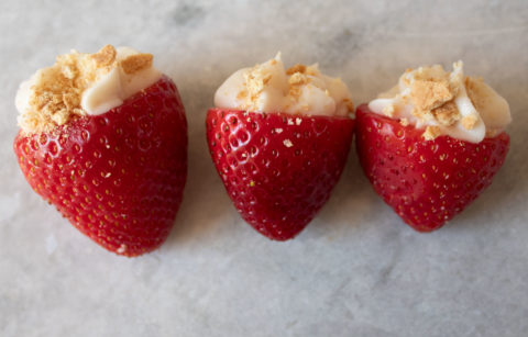 3 strawberry cheesecake bites